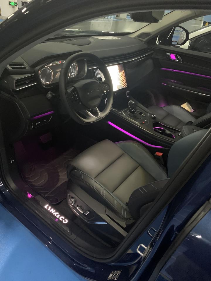 分享05内饰氛围灯 美极了_领克05车友圈_懂车帝