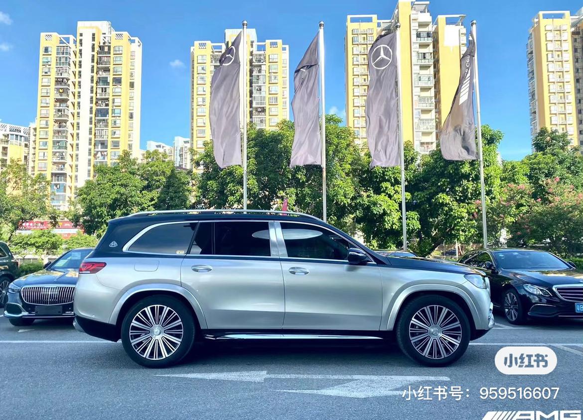 迈巴赫gls480改色双拼银