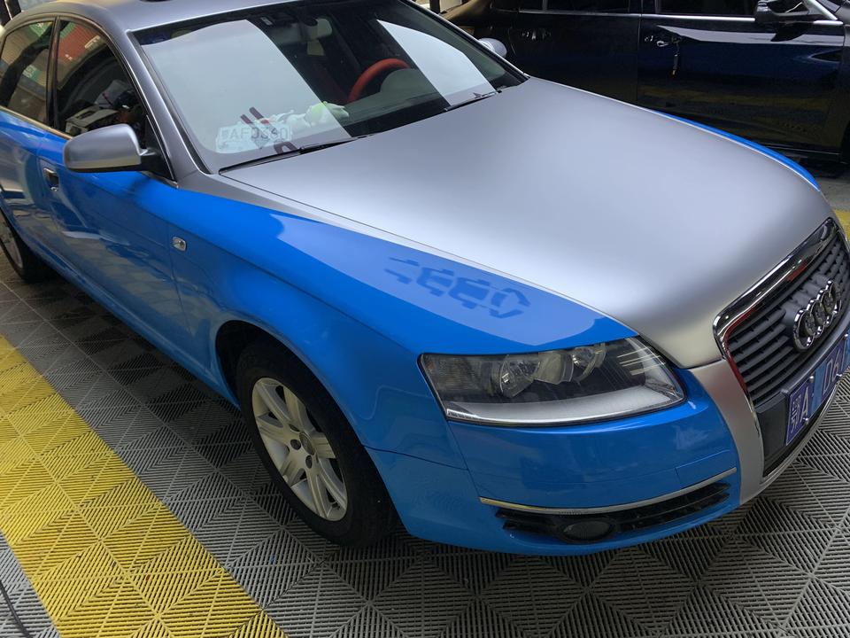 奥迪a6蓝银双拼