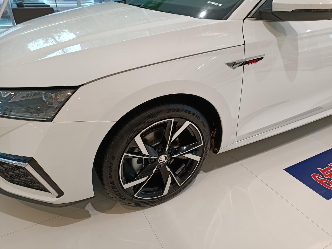 白色明锐pro外观怎么样