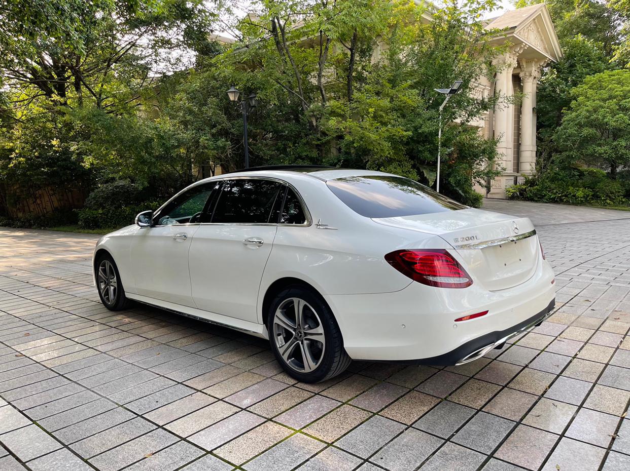 梅赛德斯奔驰e200l运动大标