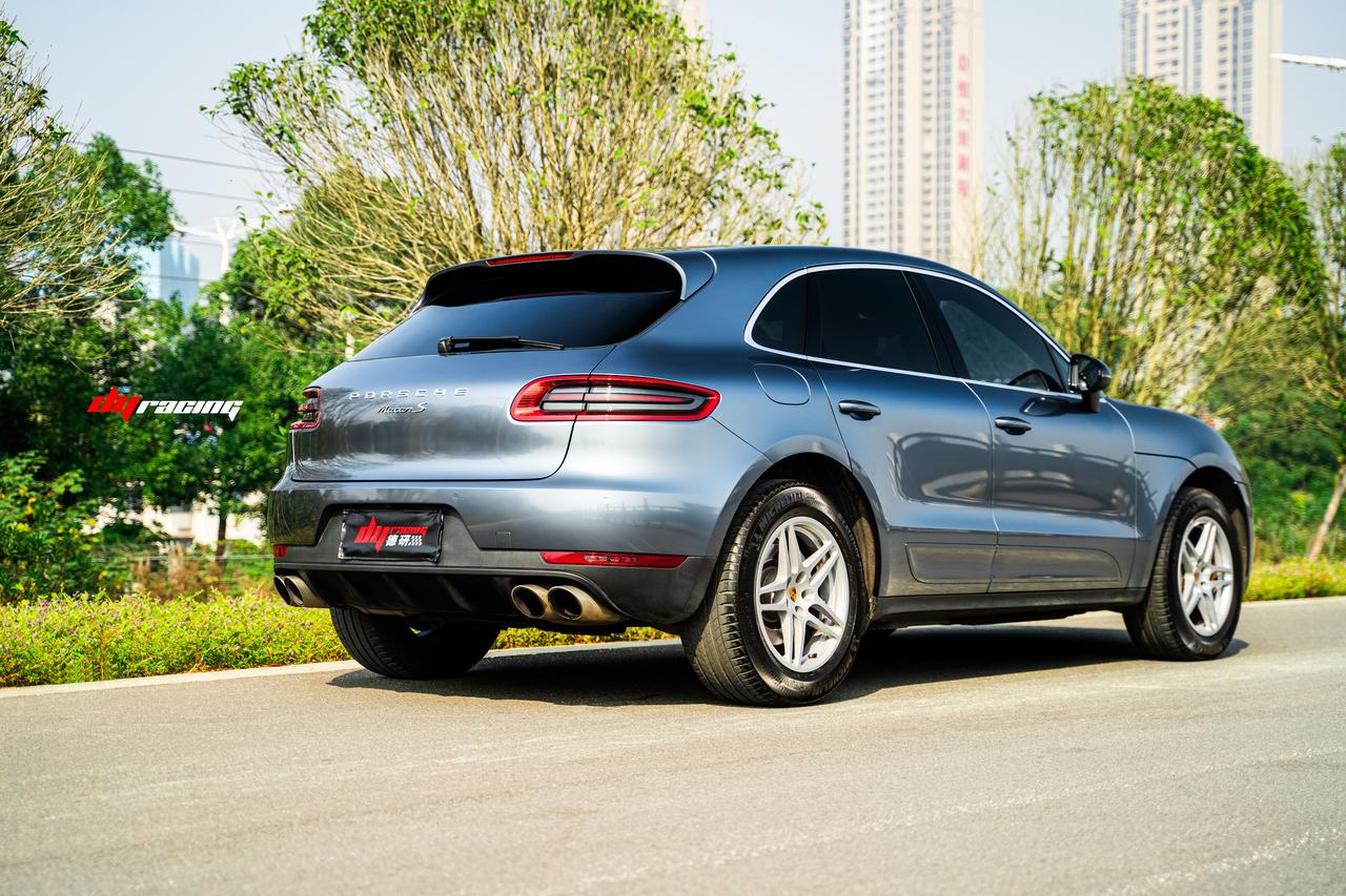 保时捷 macan s 拜伦湾蓝 是不是很少见的一个颜色 保