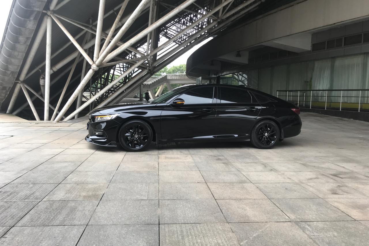 本田雅阁改黑武士就问帅不帅