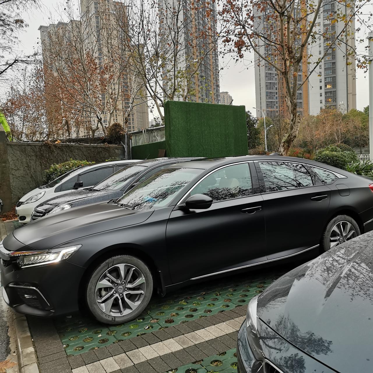 本田雅阁孪生兄弟英诗派,车身改色膜哑光黑,下一步全身黑化,期