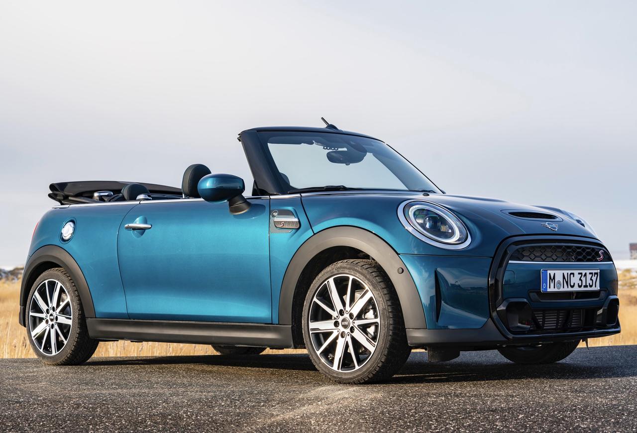 mini cooper s敞篷版,买不起911买辆它也不错