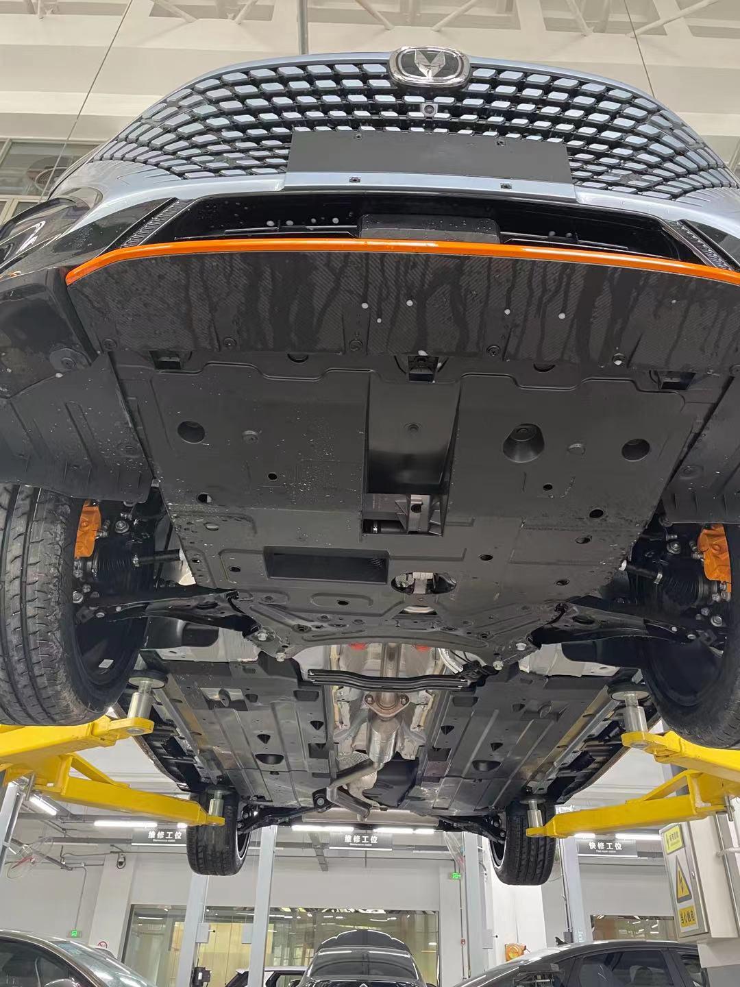 弹射起雾长安uni-t车主·车龄1年兄弟,你要弄明白一件事情,底盘装甲是