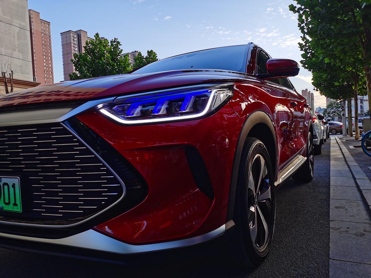 比亚迪宋plusdmi赤帝红封面图来了