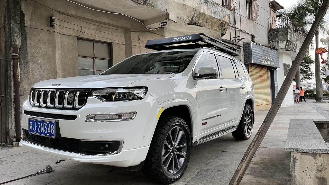 大指挥官原车匹配一体锦囊行李架,带行李架,车顶帐篷,爬梯,侧