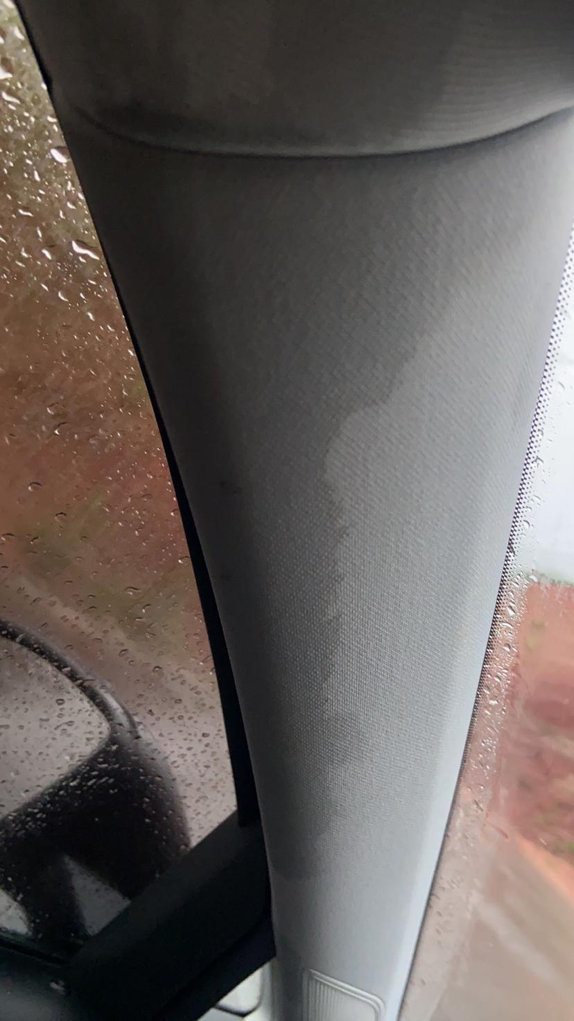 高尔夫7天窗漏水