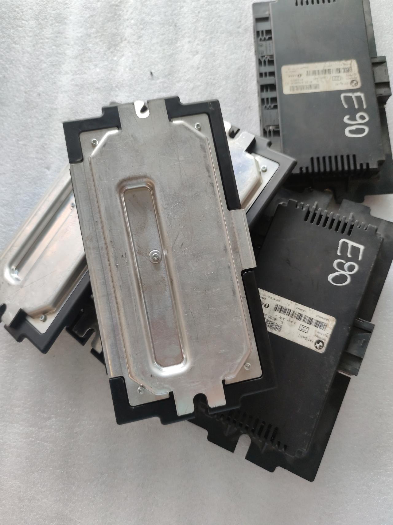 宝马x5 x6脚步空间模块 1系e87 3系e90 e91脚