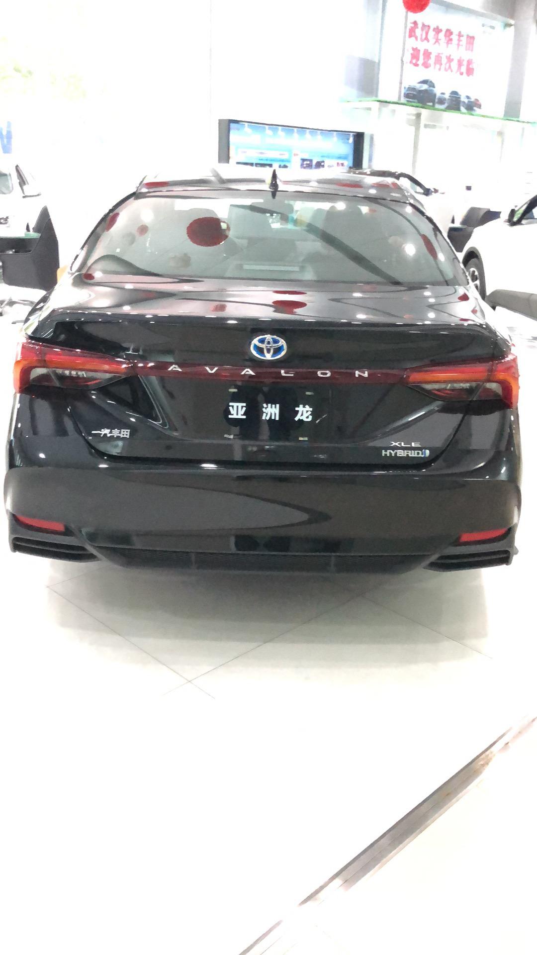 今天刚订的亚洲龙2.0尊享,店里说没有尊贵了也没有2.5的燃