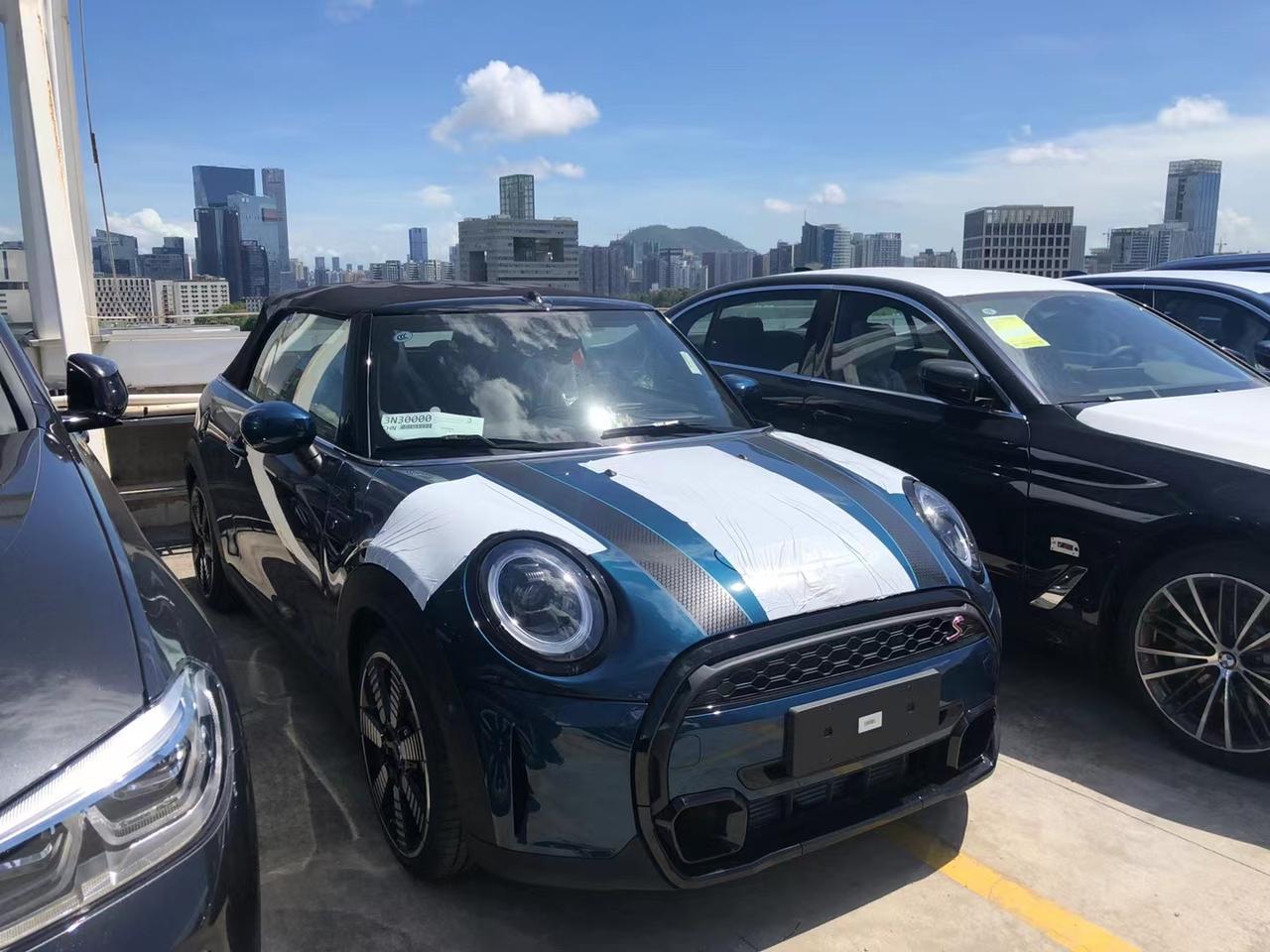 顶配敞篷拉古纳蓝就一个字帅