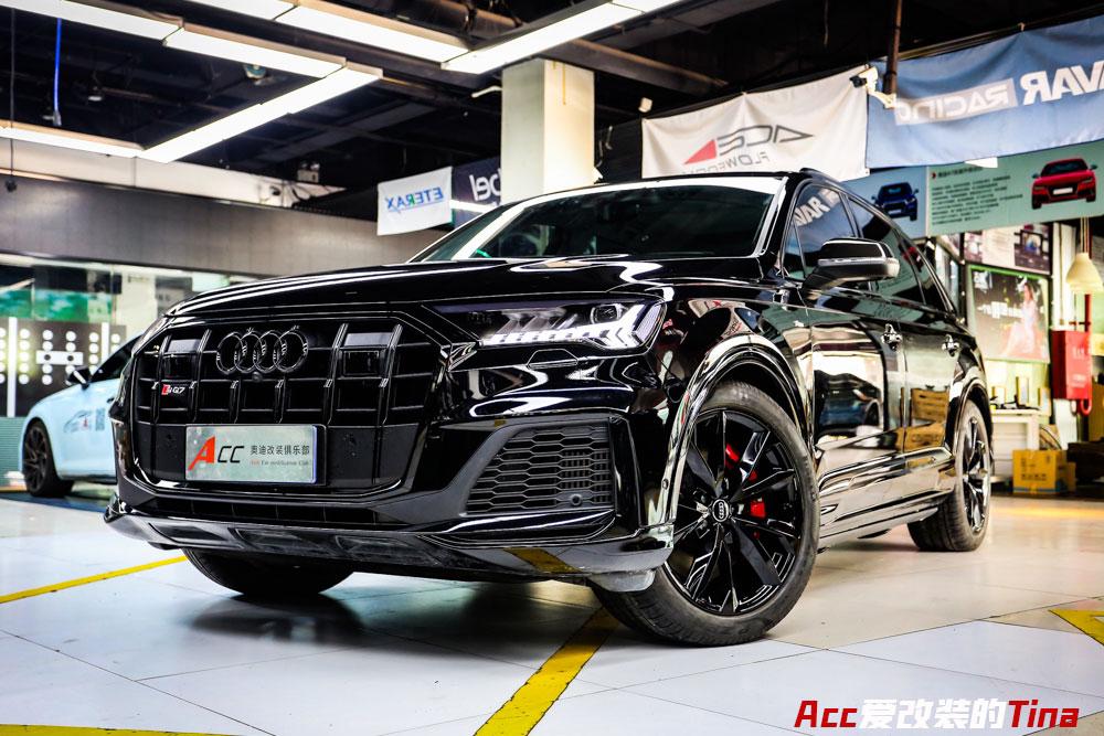 奥迪新q7黑武士