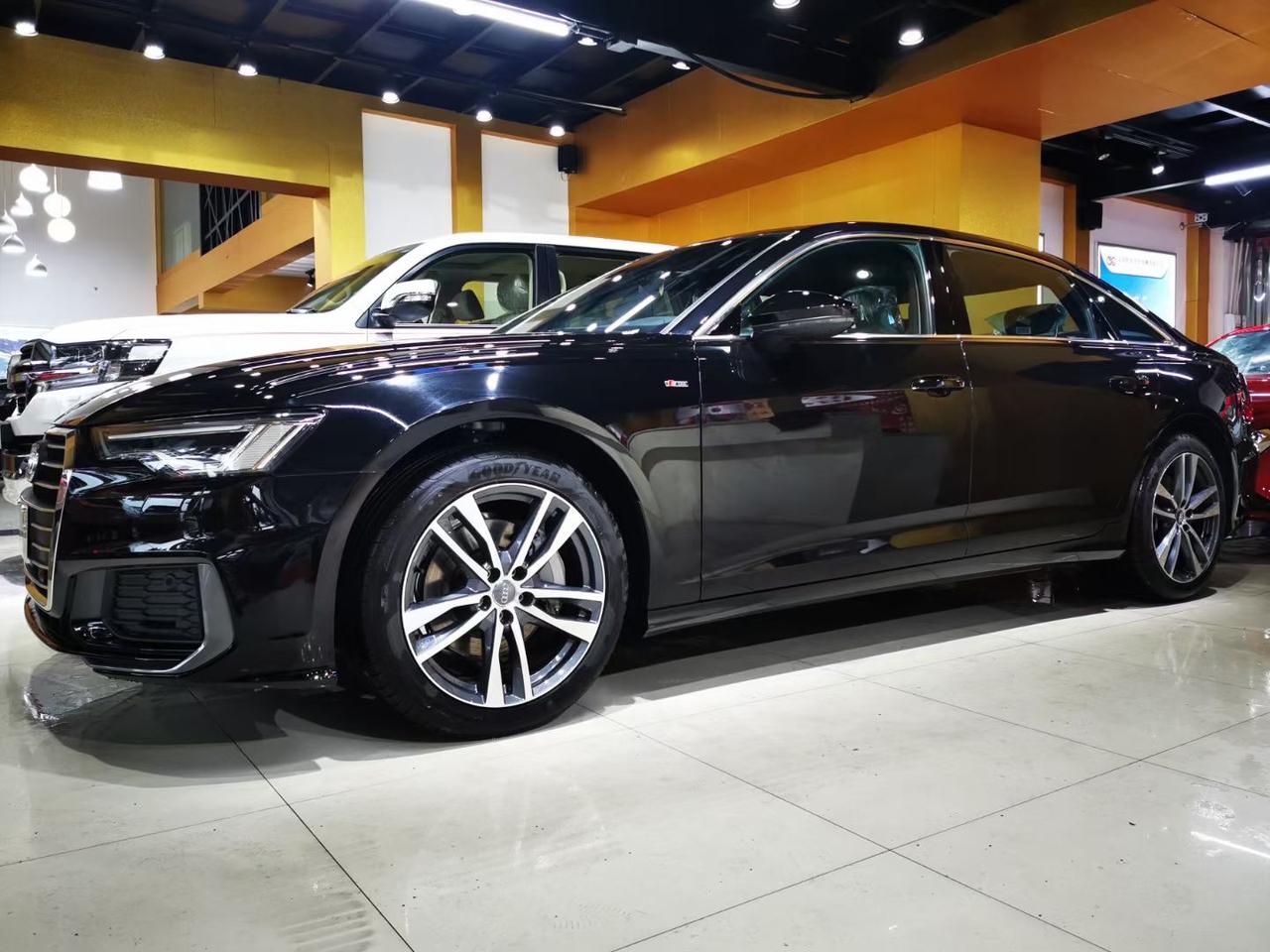 西装暴徒a6l,车主赋予了他有趣的灵魂_奥迪a6l车友圈_懂车帝