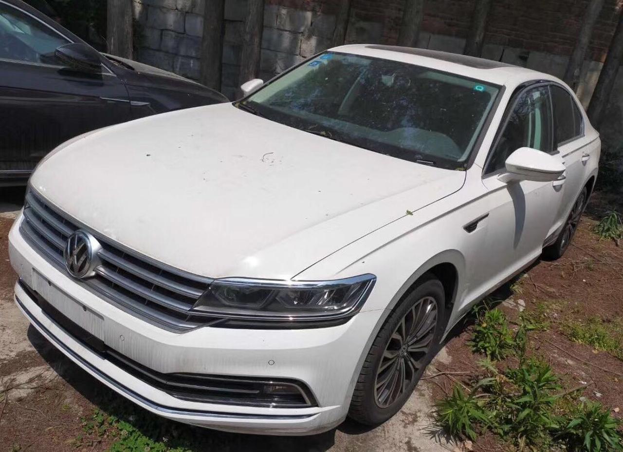 进博会的18款辉昂,你会不会选?指导价349000 白 优惠