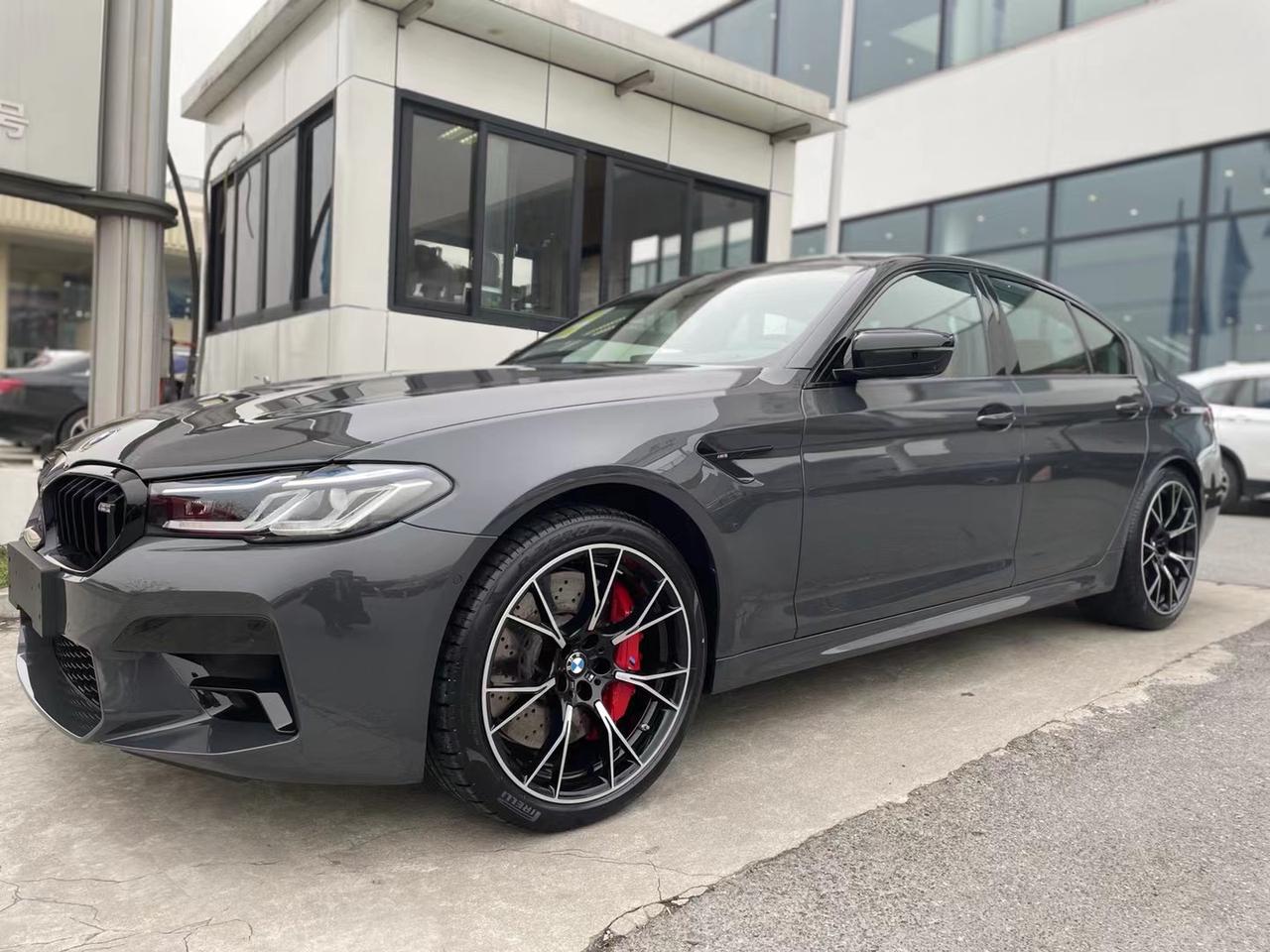 西装暴徒宝马m5