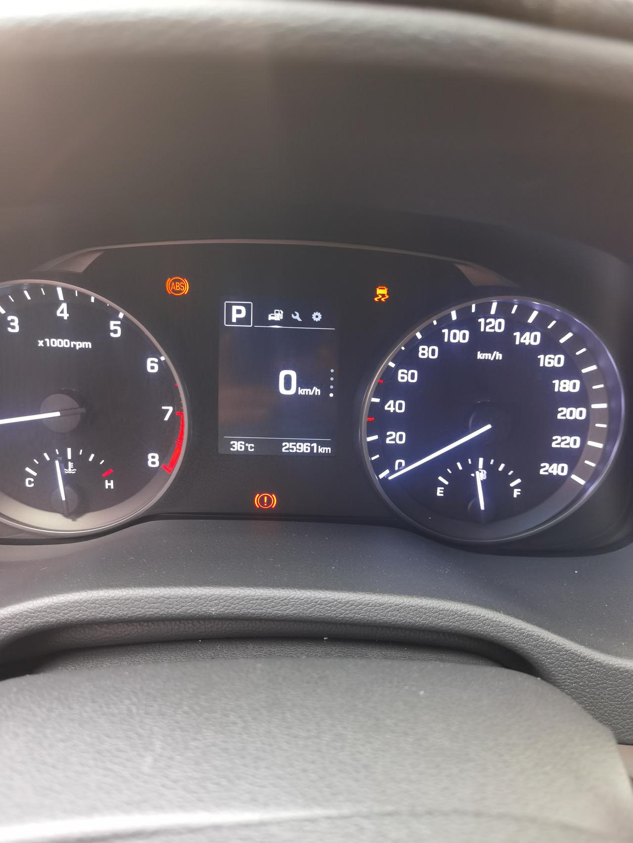 领动才两万多公里abs和eps灯报警