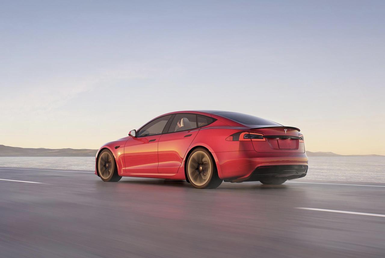 1秒,特斯拉model s plaid版,前后