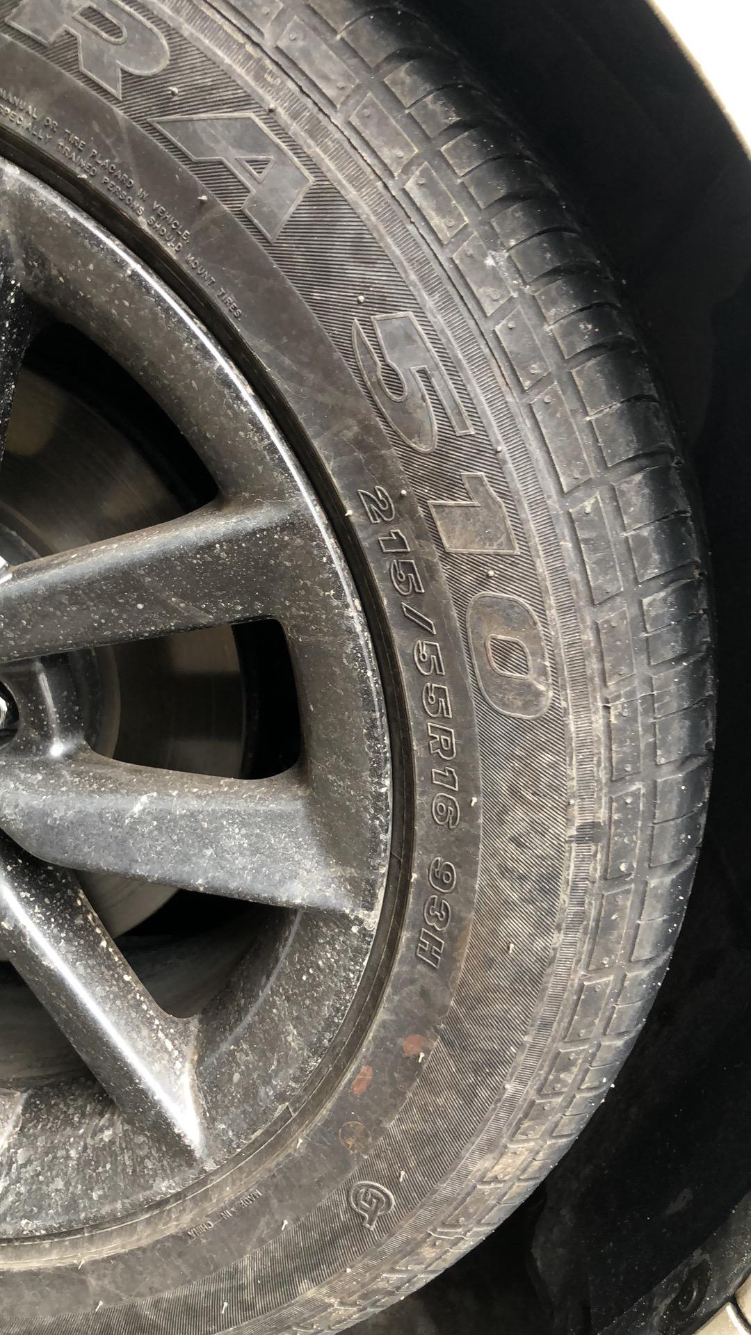 提车一个月不到,走上道牙子,爆胎了_广州·十代思域车友会_懂车帝