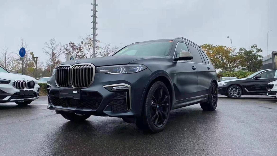 宝马x7m50i辉夜典藏限量版178