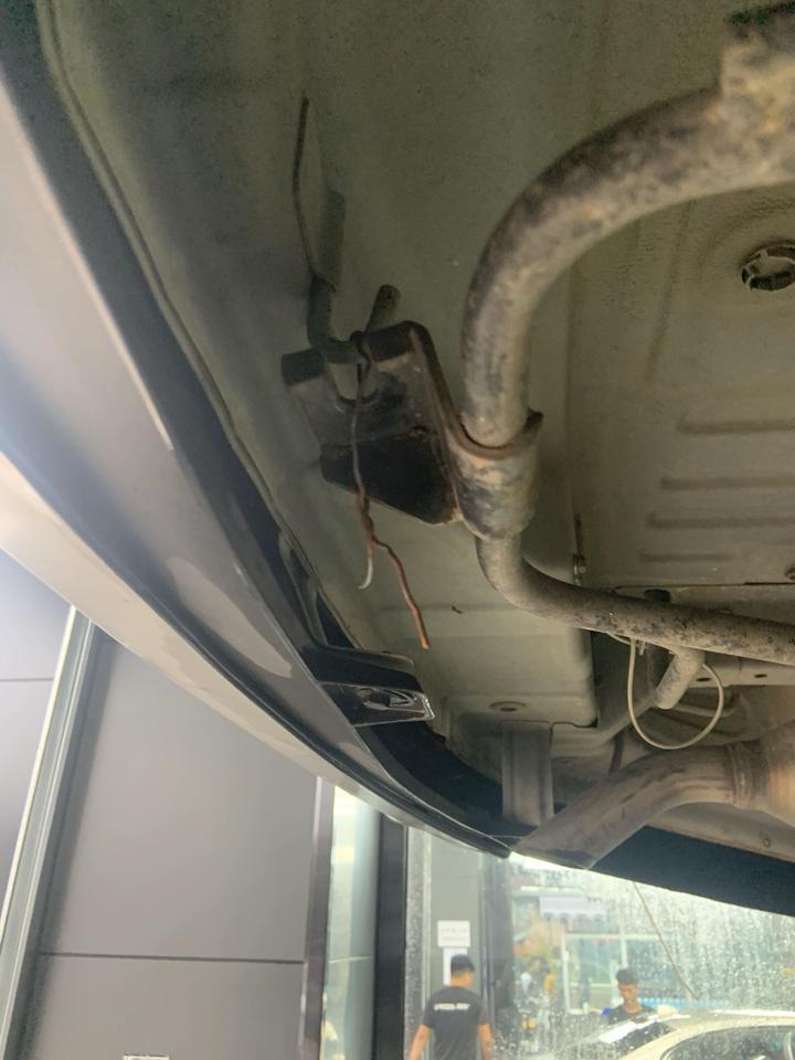 2016款cx70这个后备胎缺个什么件啊有车友发个图片吗