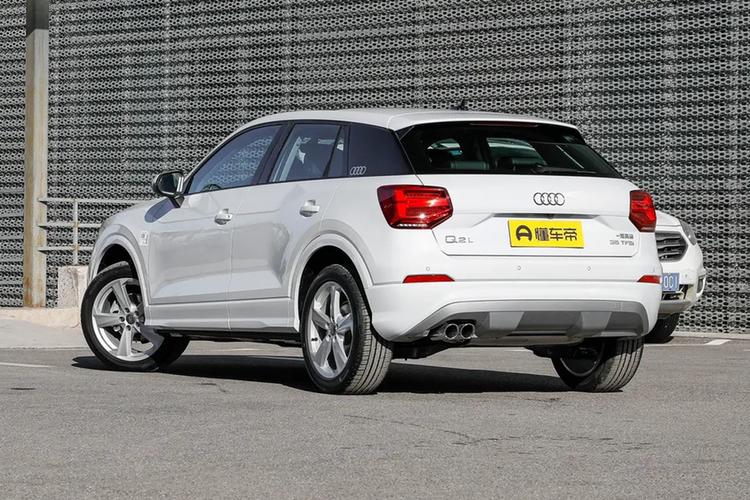 咬牙跺脚喜提 q2l 时尚动感白_奥迪q2l车友圈_懂车帝