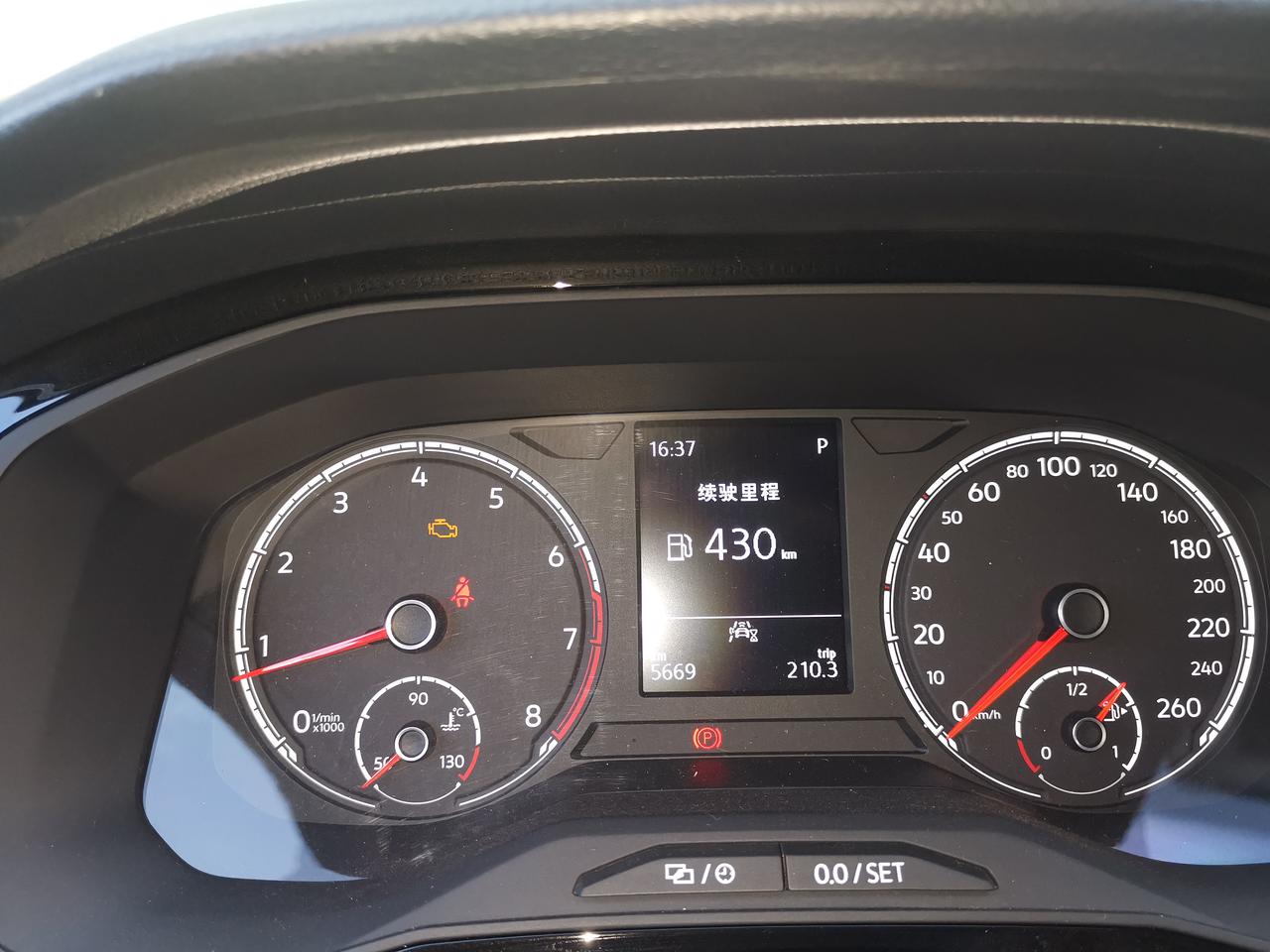 捷达vs7,发动机故障灯常亮,4s店连接电脑消除后没几天又出