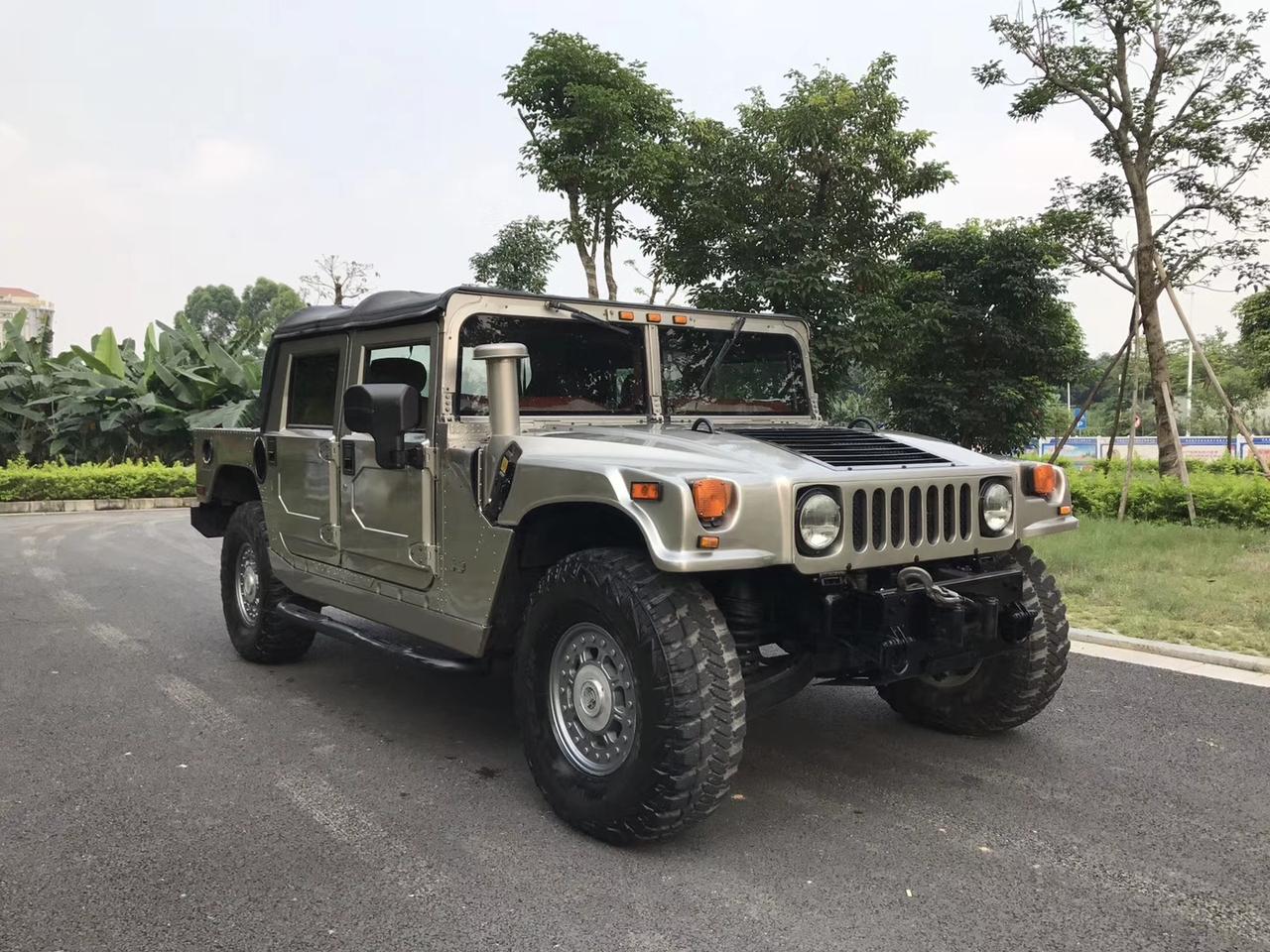 59万越野绝对的大哥大 美国军工品质打造悍马h1 sut四