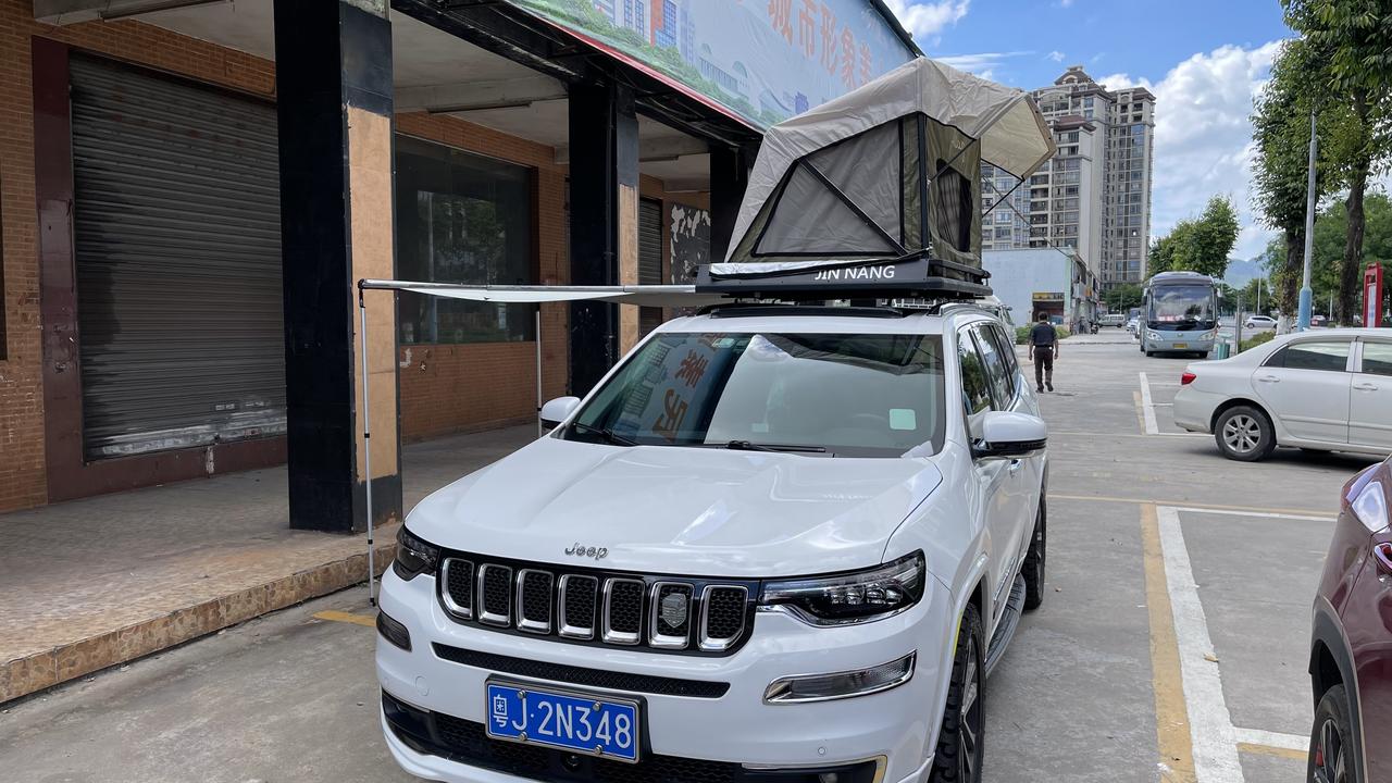 大指挥官原车匹配一体锦囊行李架,带行李架,车顶帐篷,爬梯,侧