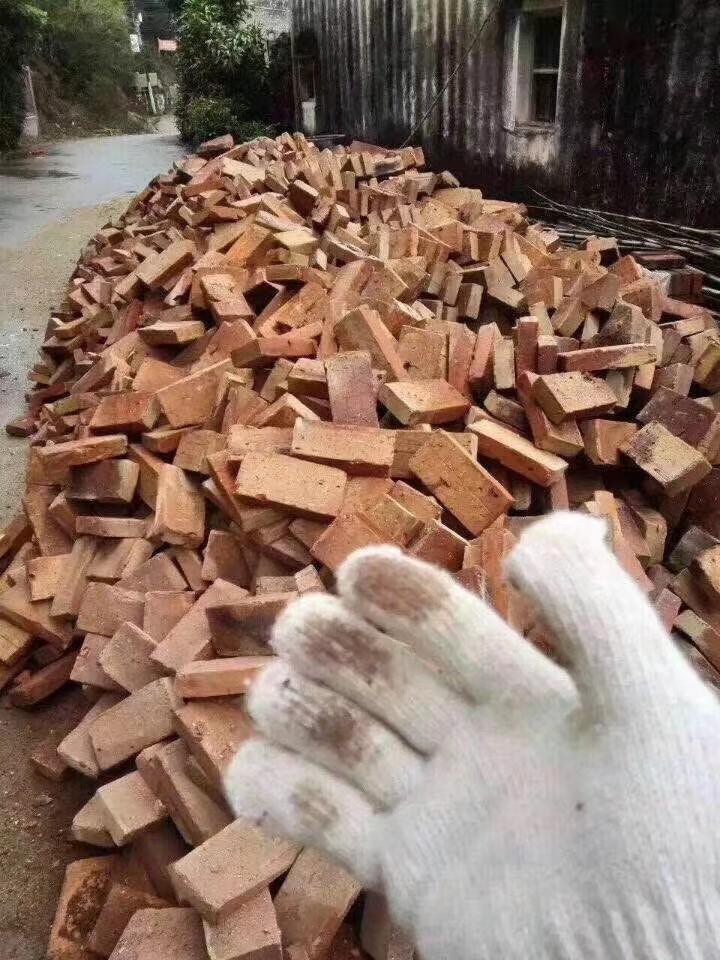 理论上来说这一车砖一个可以卸完