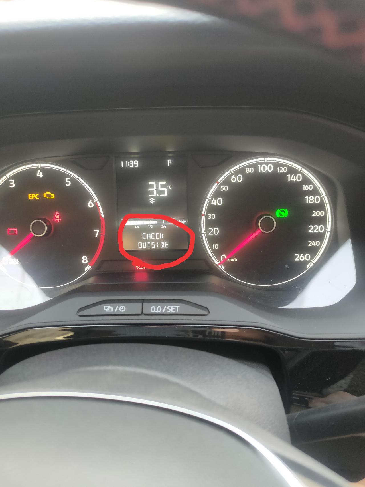 有时候正常行驶中,仪表盘显示这些英文是啥意思呀_捷达vs5车友圈_懂车