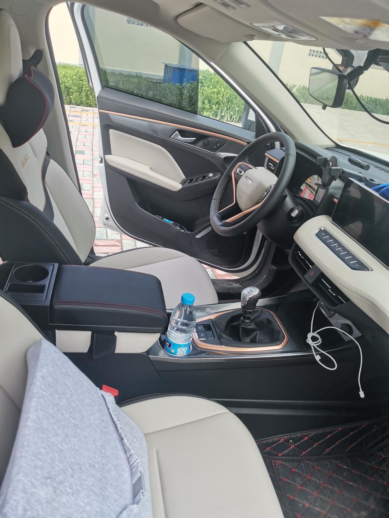 手动白初恋黑灰内饰自己动手刷一波车_哈弗初恋车友圈_懂车帝
