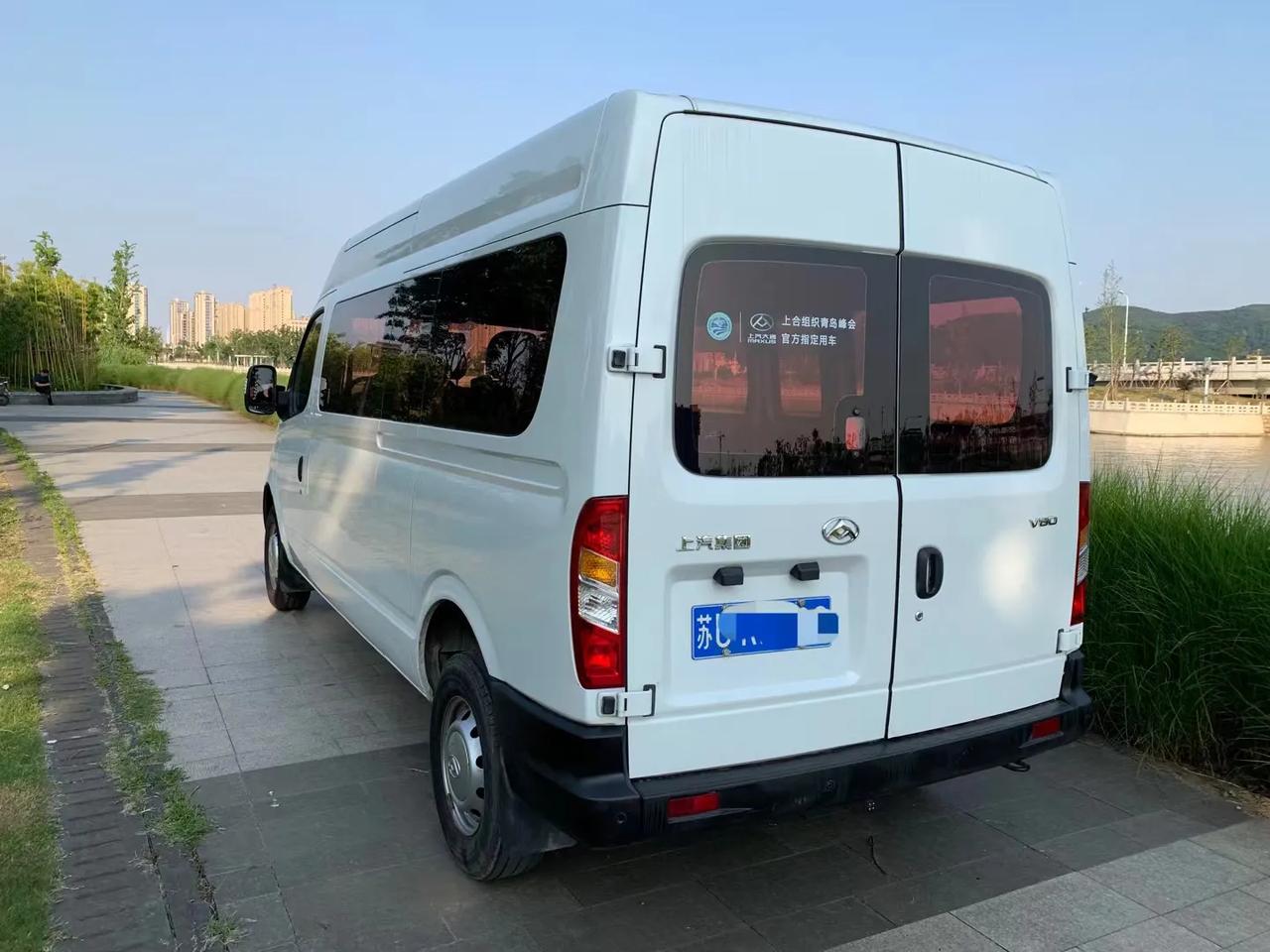 19年11月上牌大通v8025t柴油版手动挡七座6速长轴中顶原版原漆一手实