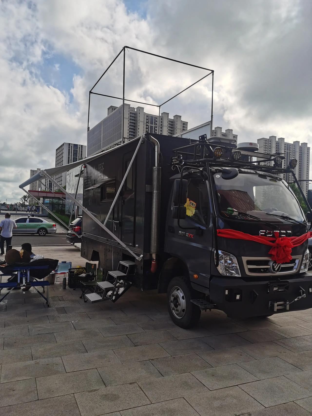 福田奥铃四驱越野房车