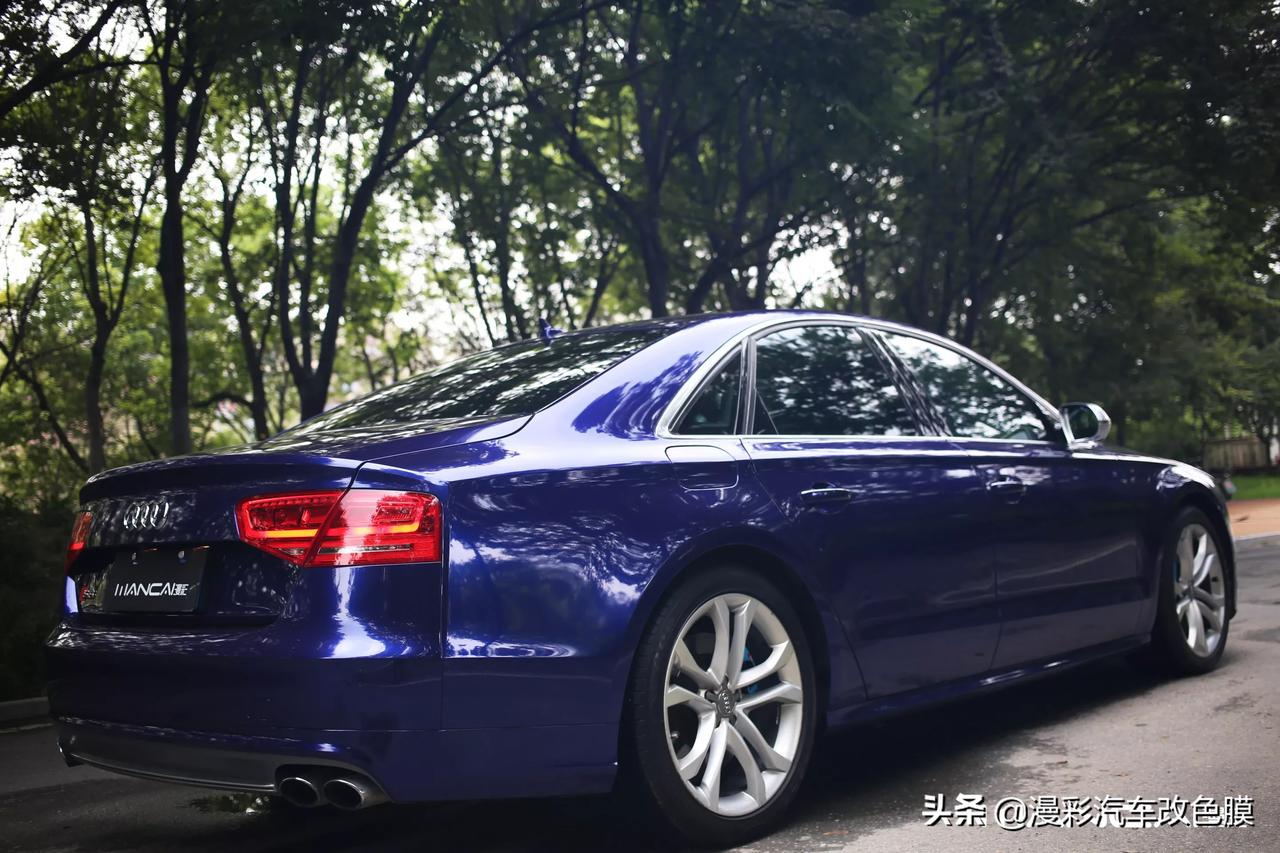 帝王蓝漫彩改色膜全国首发汽车贴膜