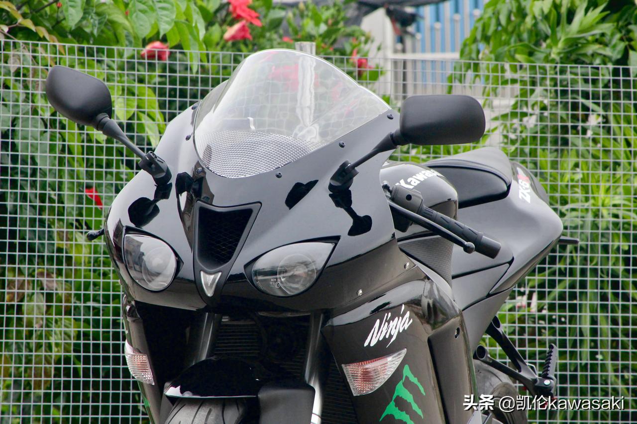 kawasakizx6r娃娃脸中量级跑车