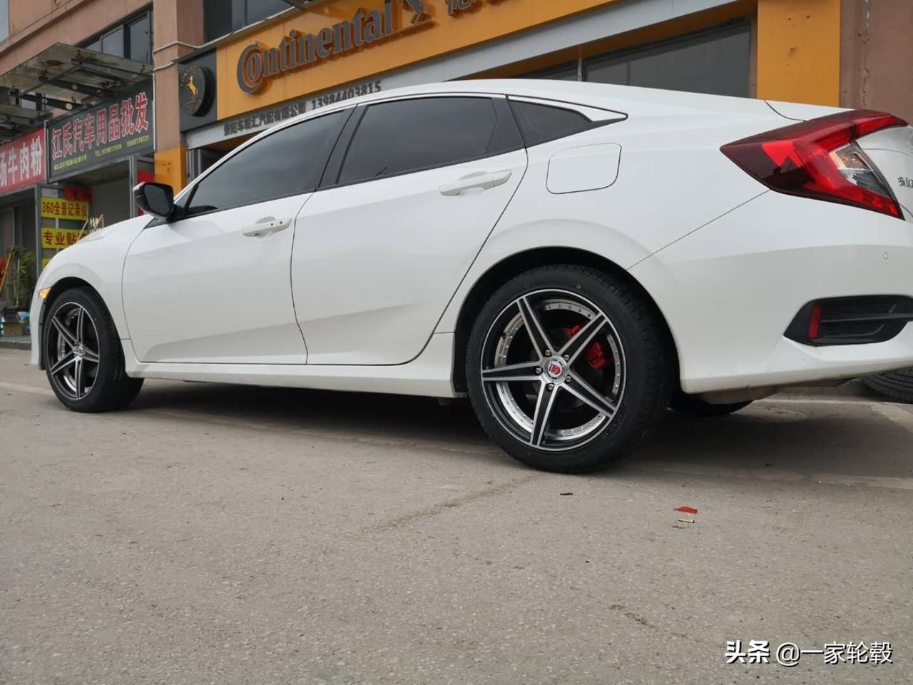 本田思域升级18寸轮毂