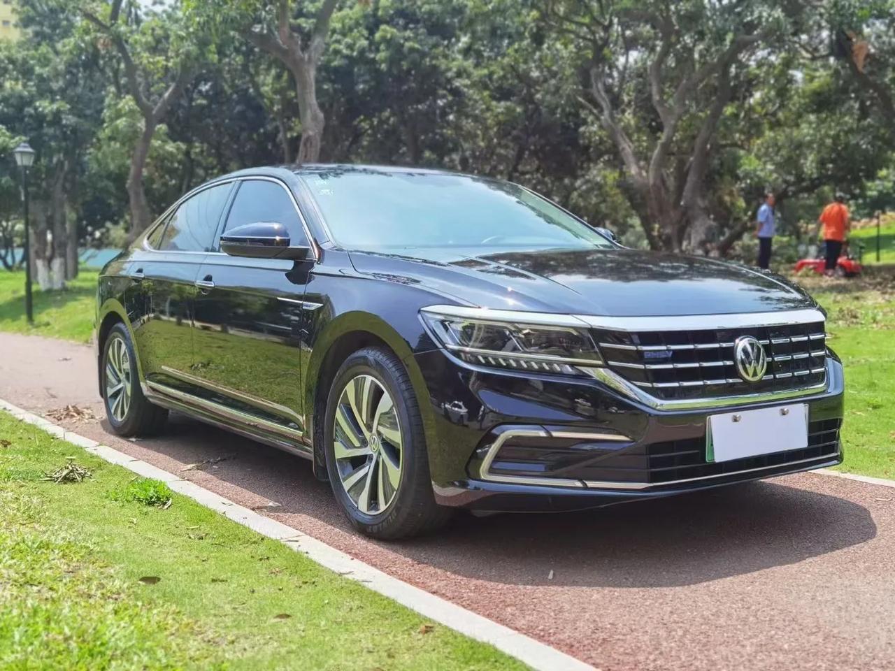 坐标深圳2019年7月帕萨特新能源430phev豪华版粤b一手私家用车插电式