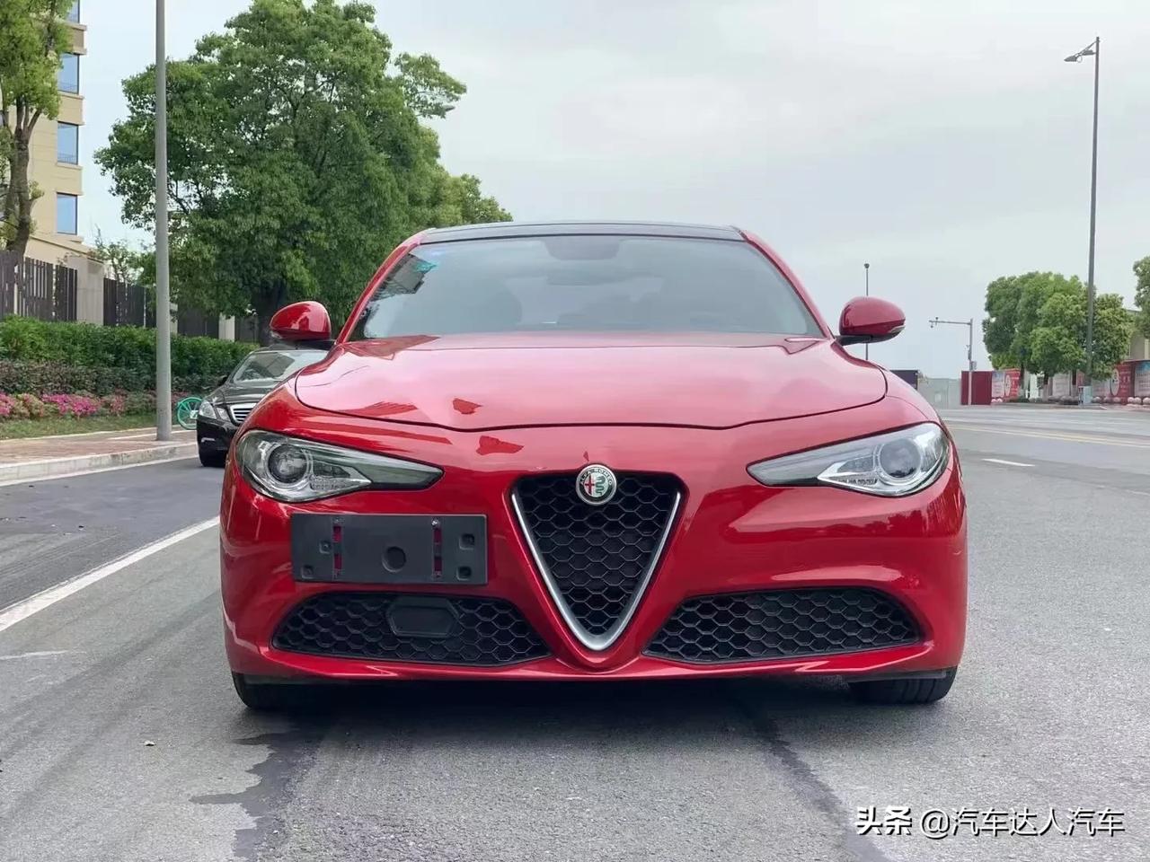 18年上牌阿尔法罗密欧61朱丽叶20t豪华版车况精品售价21x万