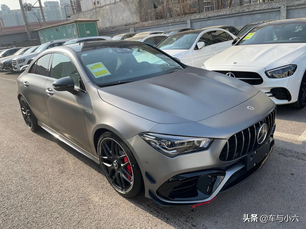 今天在奔驰4s看见的2020款amg cla 45s 4ma