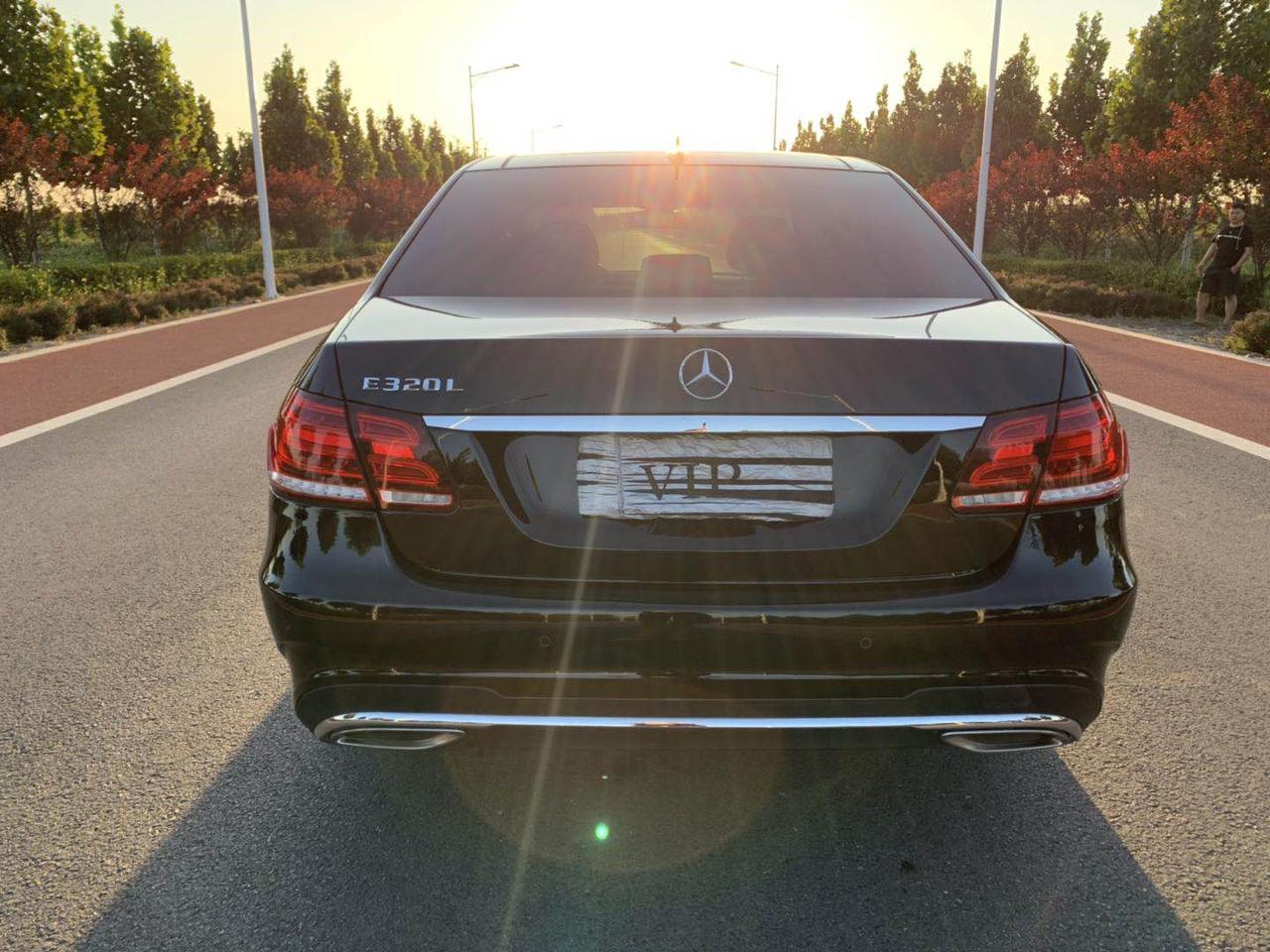 16年奔驰e260运动豪华型出售价格不高喜欢的私信