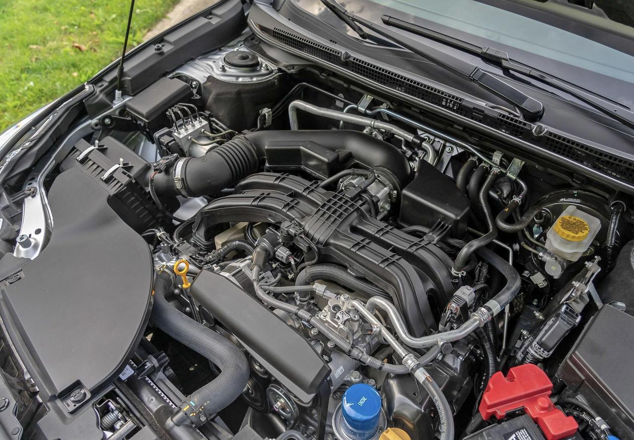 5l水平对置4缸自吸发动机