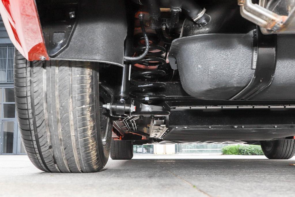 不是扭力梁就是筷子独悬?这秦plus