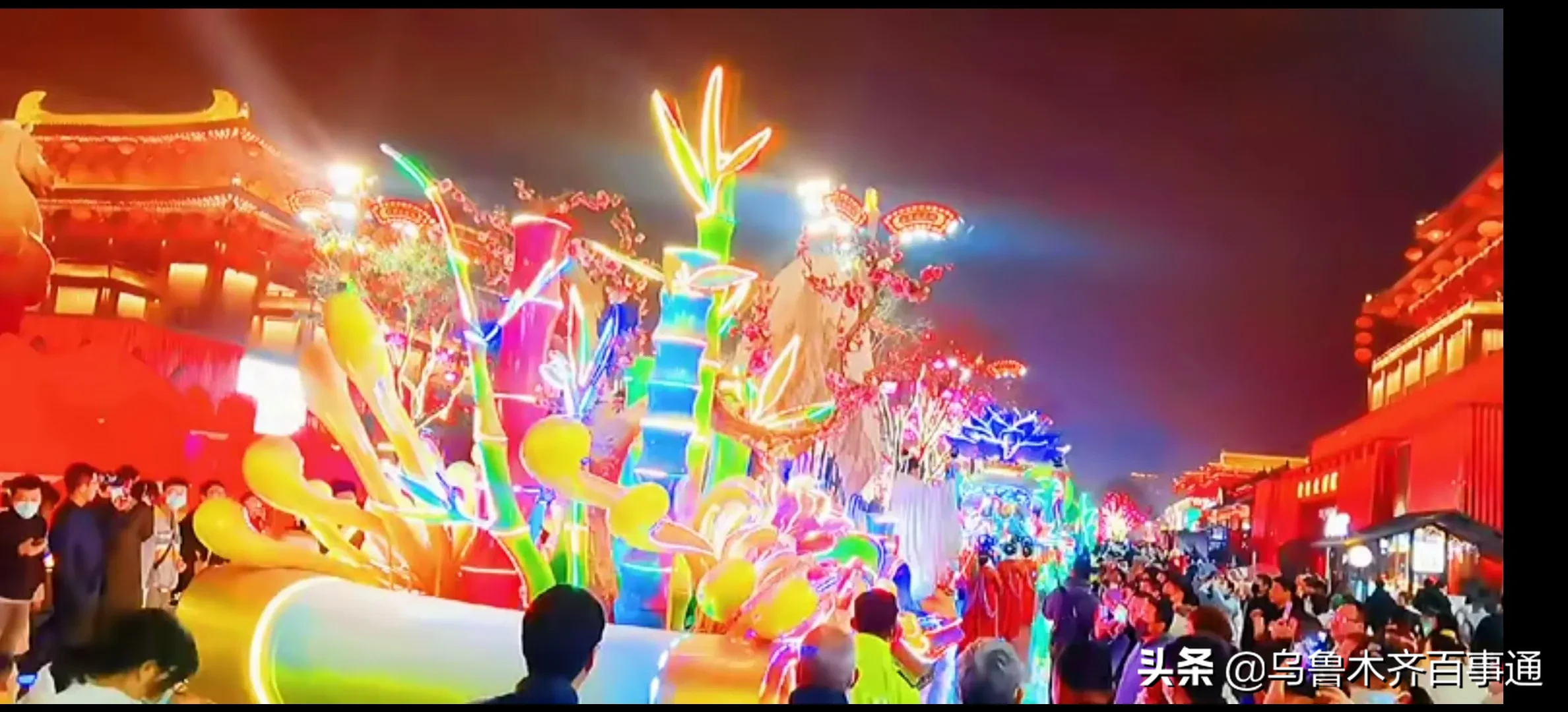 人流|大唐不夜城人流过大演出全部取消 不夜城启动了单向循环