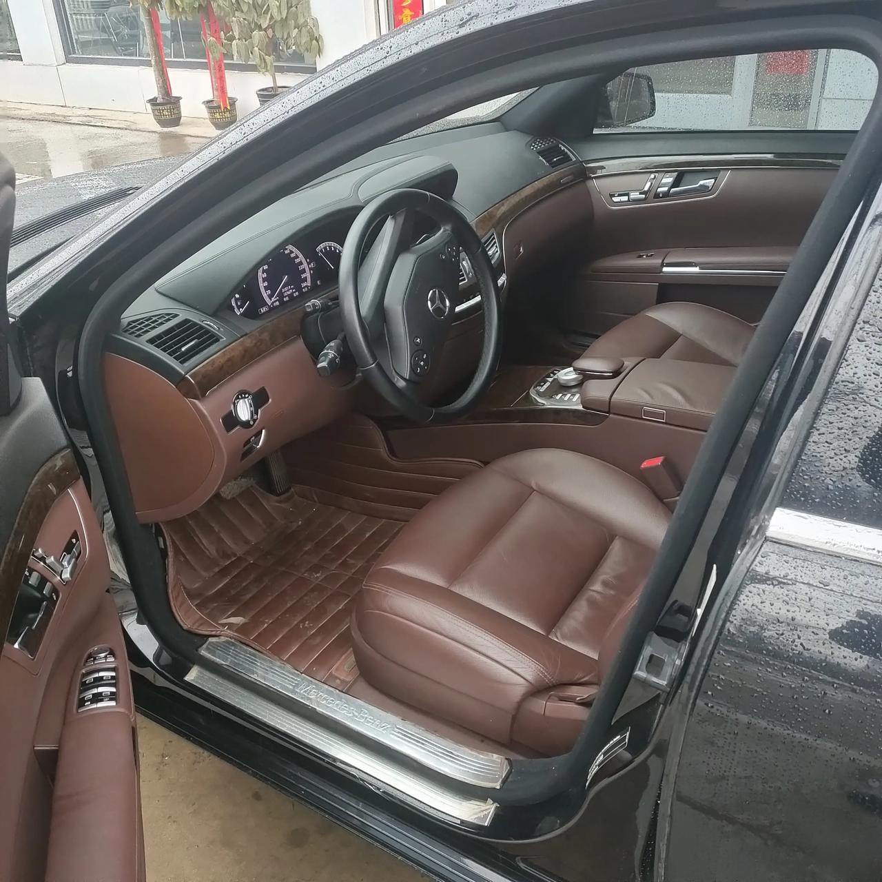 带牌背户14款奔驰s300l 3.0v6豪华顶配 新车办完1