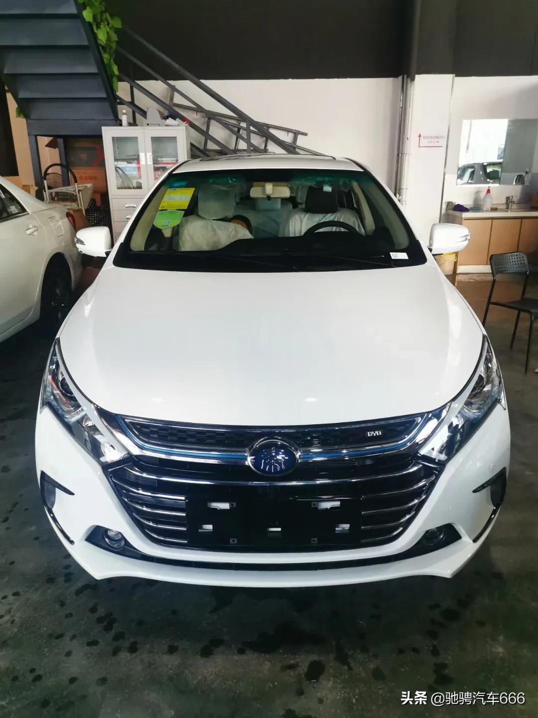 比亚迪秦80油电混合指导价142900出厂206月质保三包首保正常原厂充电