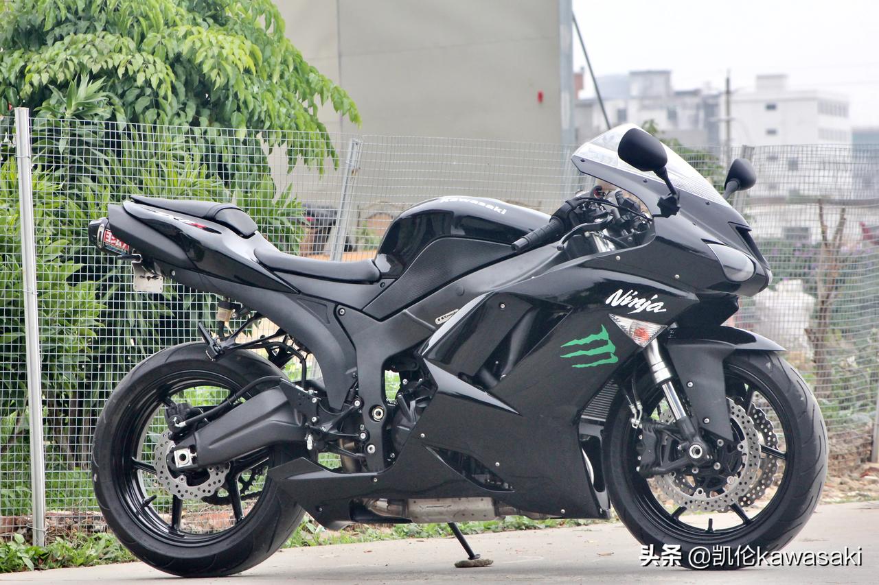 kawasakizx6r娃娃脸中量级跑车