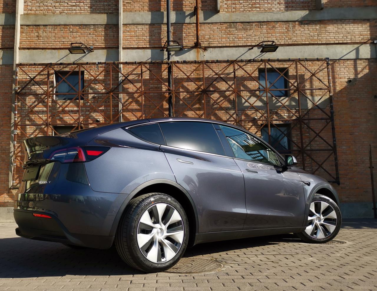 model y冷光银周末写真(三_model y车友圈_懂车帝