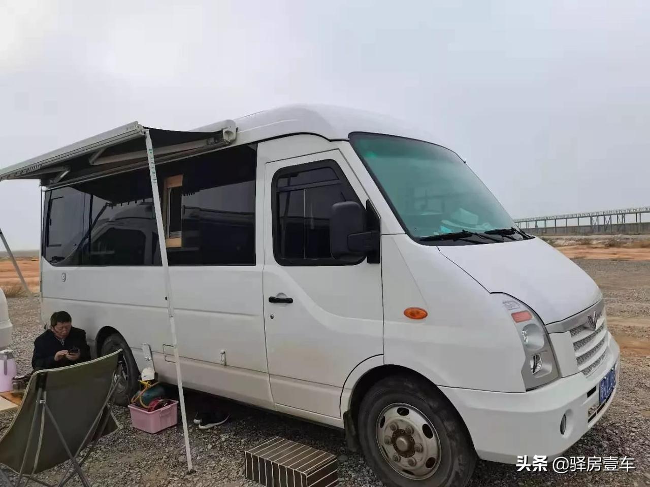 19年一月上牌的国五五菱房车长轴高顶手动挡柴油2020年夏天加装800