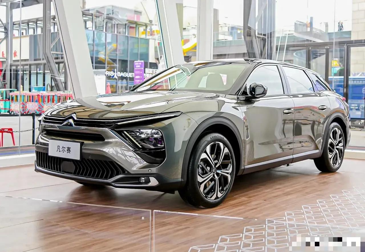 东风雪铁龙凡尔赛,已经到江西,有江西的老铁请尽快到店品鉴!现